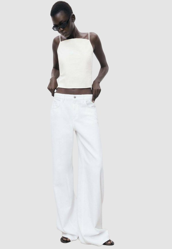 WIDE LOW-RISE JE - Relaxed fit jeans - wit2