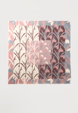 Foulard carré avec un motif floral dans des sections roses, blanches, bleues et brunes disposées en patchwork.