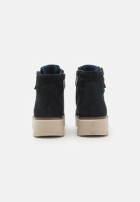 Tamaris Pure Relax High-top trainers - navy