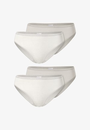 Quattro mutandine bianche semplici in cotone a taglio bikini, disposte in due paia su uno sfondo bianco.