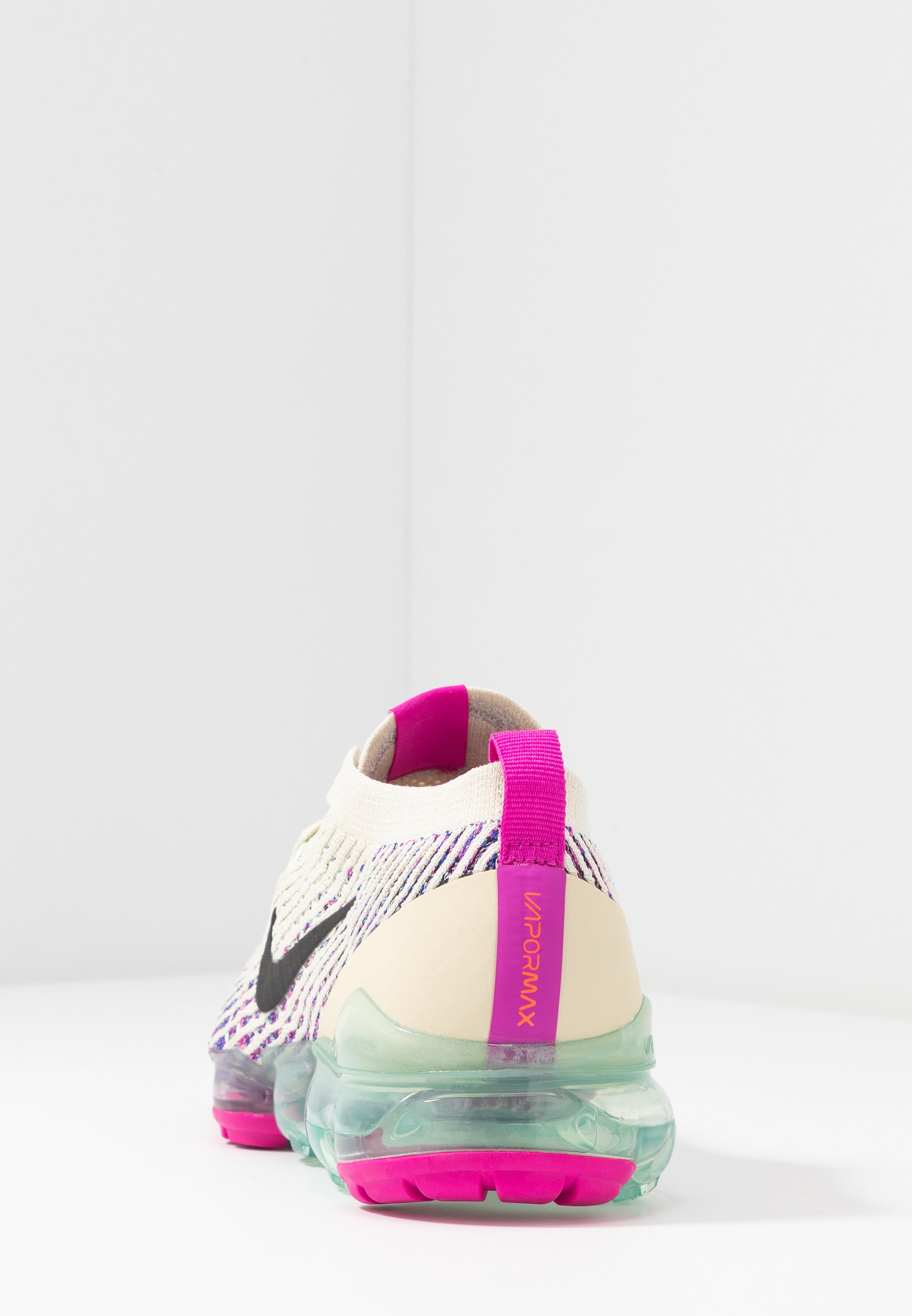 air vapormax flyknit 2 w black pink blue  and  jade