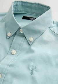 Neizvēlēts, mineral green