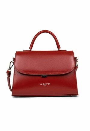 Borsa a tracolla rossa in pelle con design strutturato, parte superiore piatta e tracolla staccabile. Presenta un dettaglio con logo e una texture liscia.