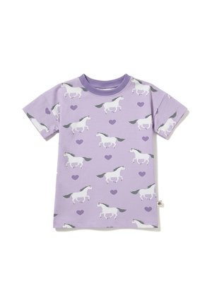 Dziecięcy lawendowy t-shirt z krótkim rękawem z białym koniem i fioletowymi sercami oraz prążkowanym okrągłym dekoltem.