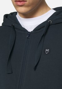 KnowledgeCotton Apparel Mikina na zip - dark blue