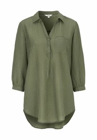 Olijfgroene, gestikte longsleeve shirt met een knoopsluiting aan de voorkant, kraag en een enkele borstzak. Gebogen zoom en een iets losse pasvorm.