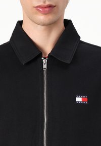 Tommy Jeans ESSENTIAL FLAG JACKET - Bombejakke - black