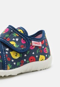 Superfit SPOTTY - Chinelos - blau/mehrfarbig