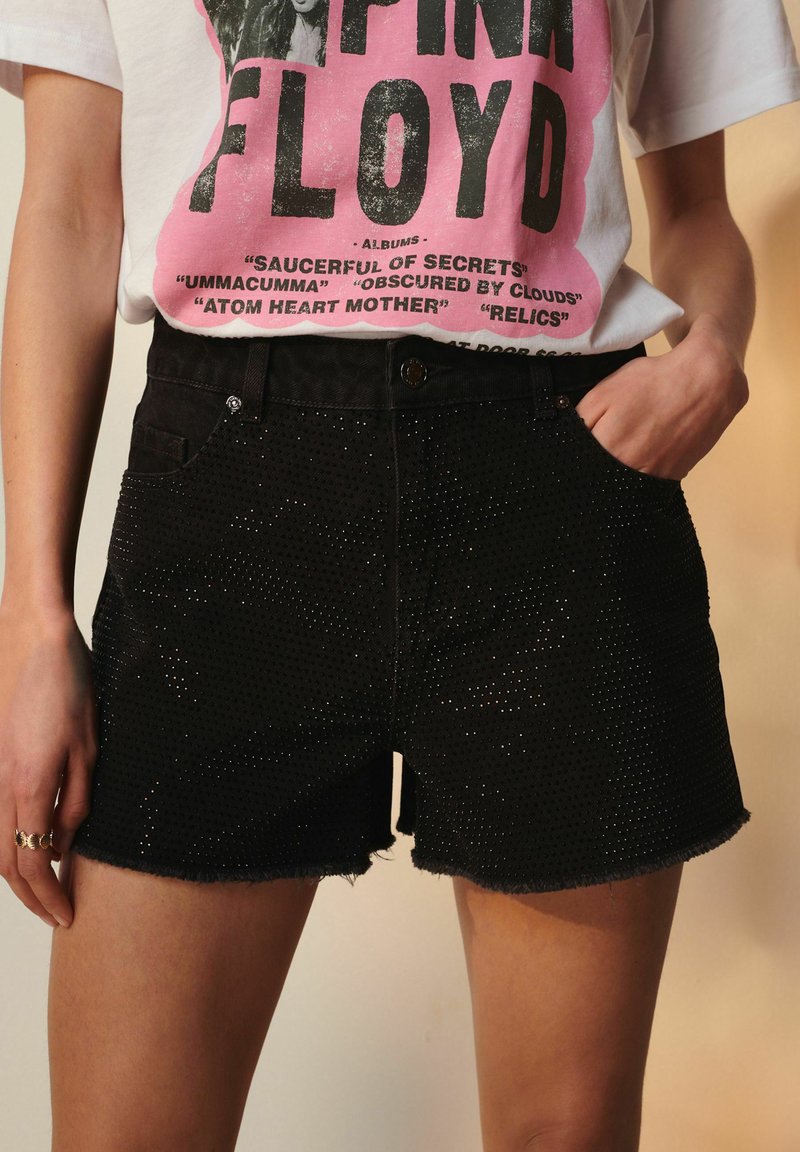 Next EMBELLISHED - REGULAR FIT - Jeansshorts - black