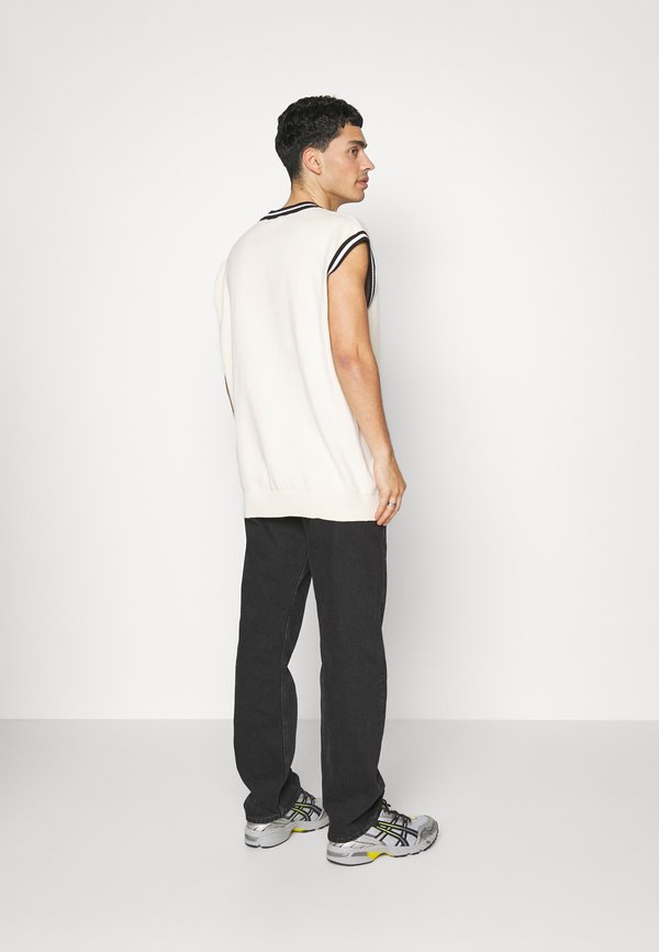 SPACE - Relaxed fit jeans2