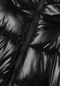 LMTD PUFFER - Winterjacke - black