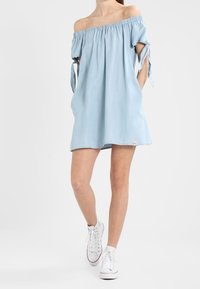 Superdry & Co Sukienka jeansowa