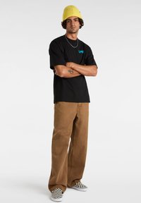 Vans HAND LOOSE - Triko s potiskem - black