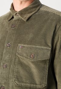 Tommy Hilfiger Let jakke / Sommerjakker - olive