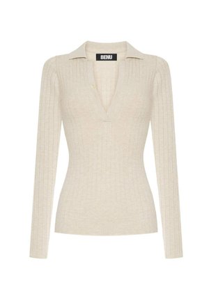 - Sweter
