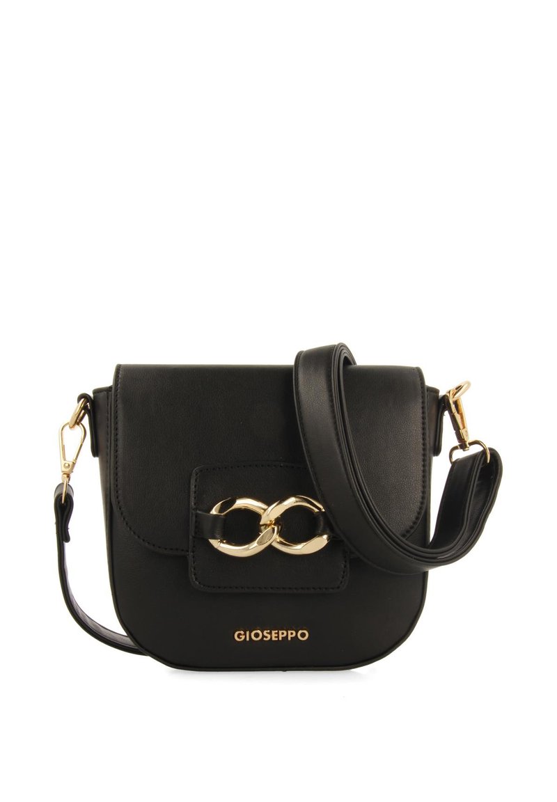 Crni kožni crossbody s torbicama s magnetskim poklopcem, zlatnim dodacima, istaknutim detaljem od lanca i podesivim remenom za rame.