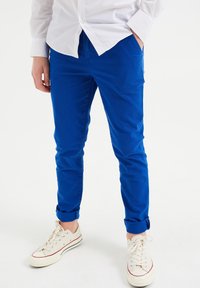 WE Fashion Chinos - royal blue