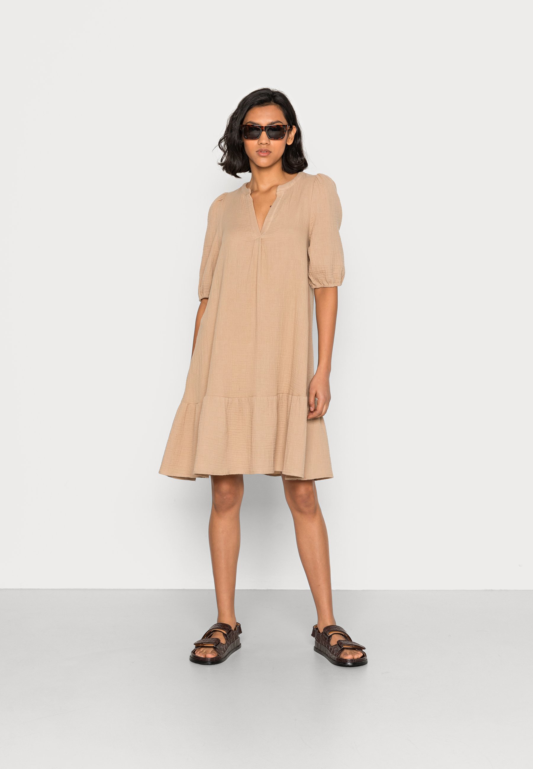 Vero Moda VMNATALI SHORT DRESS - Freizeitkleid - beige - Zalando.de