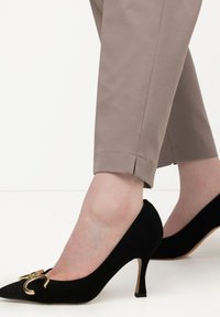 Ulla Popken PIPING DETAIL - Broek - mauve