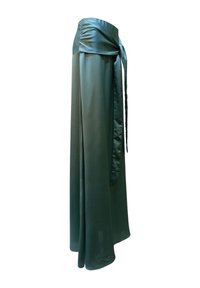 Pantalones largos de un verde esmeralda, confeccionados en una tela suave y brillante, con una cinturilla fruncida y un detalle de cinta atada a un lado.