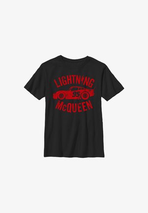 Maglietta nera con grafica rossa della macchina da corsa numero 95 e testo "Lightning McQueen" curvato sopra e sotto la macchina.
