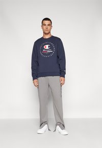 Champion GRAPHIC CREWNECK - Sudadera - dark blue