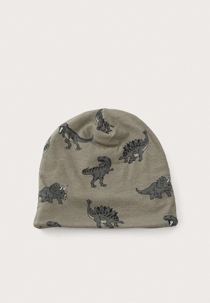 Groene beanie van zacht stof, met zwarte dinosaurussen in verschillende poses, waaronder T-rex en stegosaurus, en een aansluitend ontwerp.