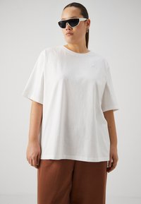 Jordan TEE  - Paprasti marškinėliai - sail
