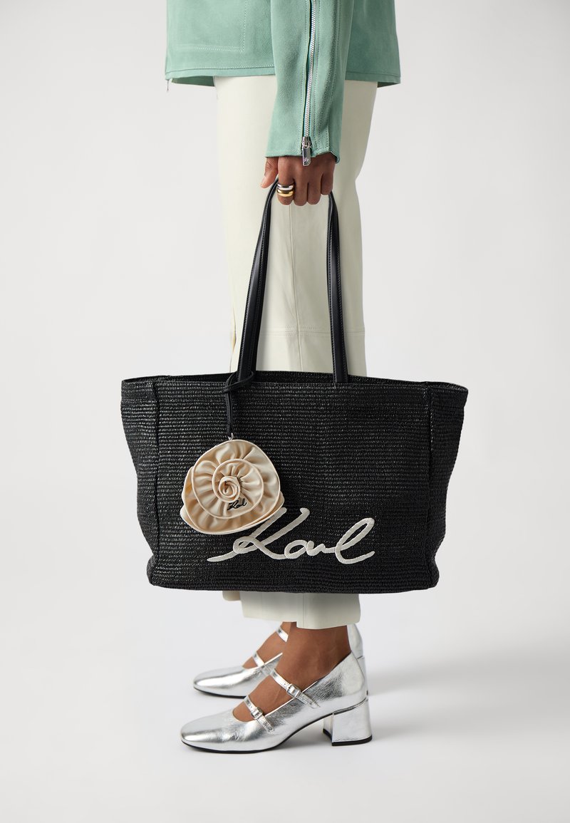 KARL LAGERFELD SIGNATURE FLOWER TOTE - Τσάντα Tote - black