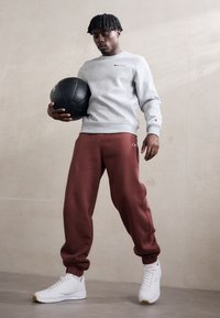 Champion ICONS CUFF PANTS - Treniņtērpa apakšdaļas - dark brown