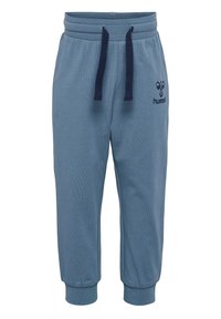 Blåa träningsbyxor i ett slätt tyg, med resårmidja och dragsko samt ribbade fållar. Hummel-logotyp på vänster ben.