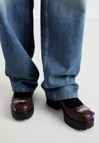 TIRA MARY JANES SHAPECHANGER EDITION - Plateaupumps - brown