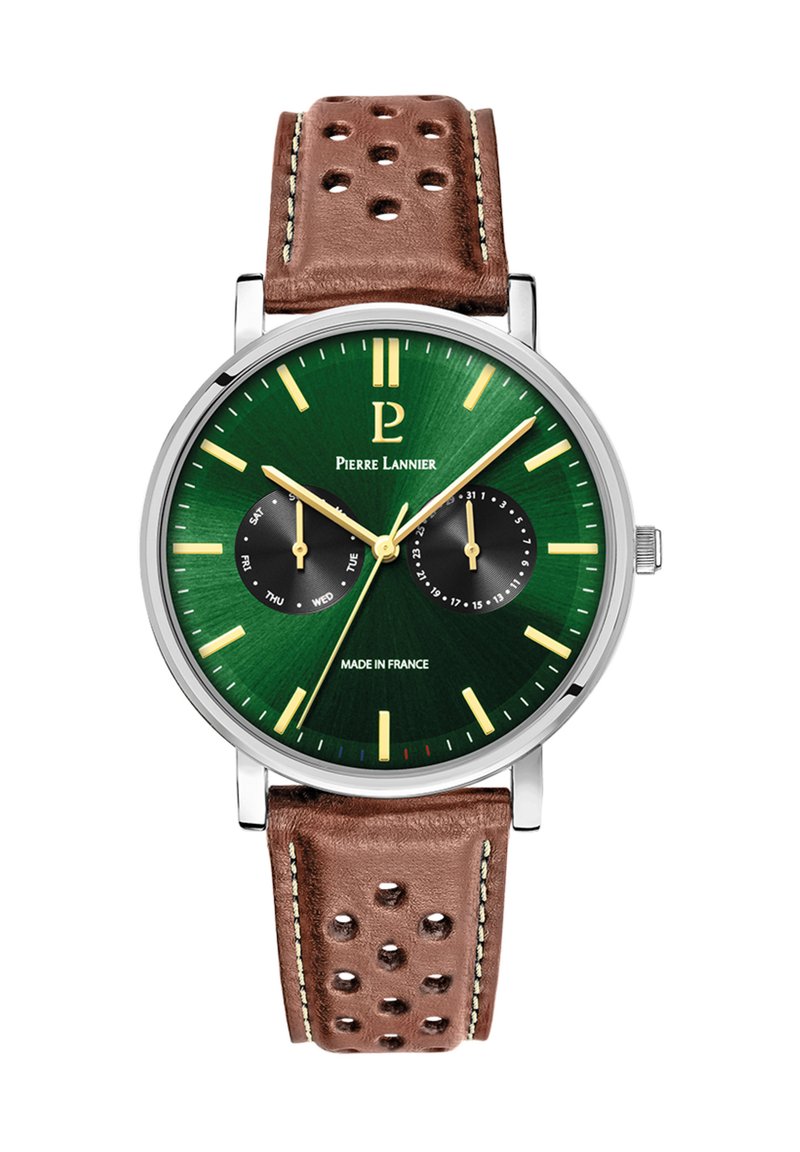 Orologio da polso rotondo con quadrante verde sfumato, cassa argento, accenti dorati e neri, e un cinturino in pelle perforata marrone con cuciture gialle.
