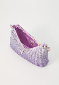 Guess ZALINA MINI TOP ZIP BAG - Käsilaukku - orchid