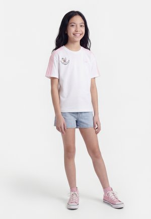 adidas Originals DISNEY LOOSE BATWING JUNIOR - Trükipildiga T-särk - white