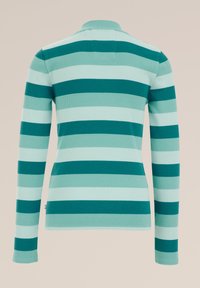 Nem kiválasztott, green