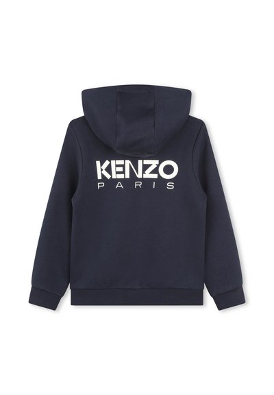 Sweat-shirt à capuche bleu marine avec une poche kangourou, arborant un logo "KENZO PARIS" blanc au dos. Tissu doux et poignets côtelés.