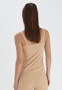 ICHI IASIV SINGLET - Top - tan