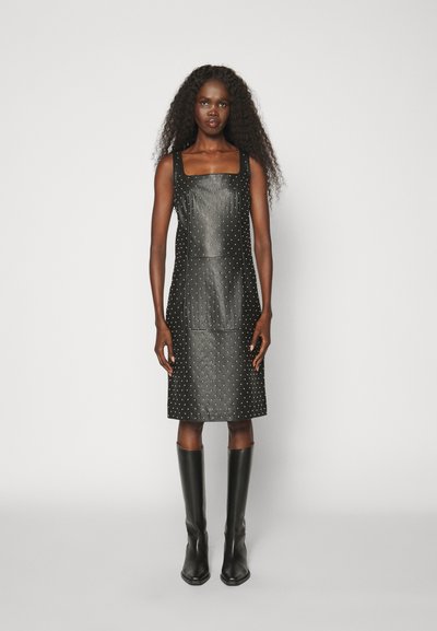 STUDIO ID SANDRA DRESS WITH STUDS  - Egyenes szabású ruha - black