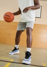 adidas Performance 3 STRIPES SHORT - Pantalón corto de deporte - metal grey/white