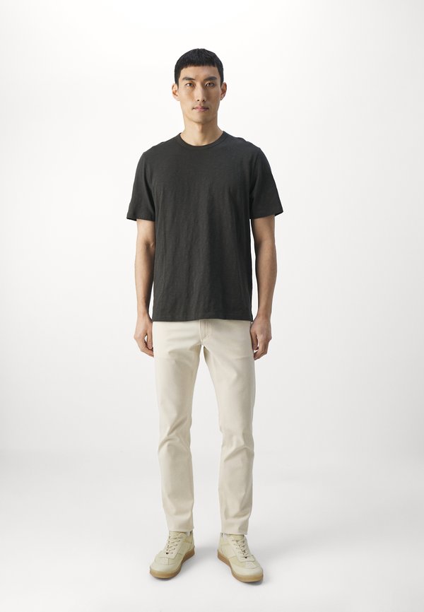 ESSENTIAL TEE COSMOS - Basic T-shirt2