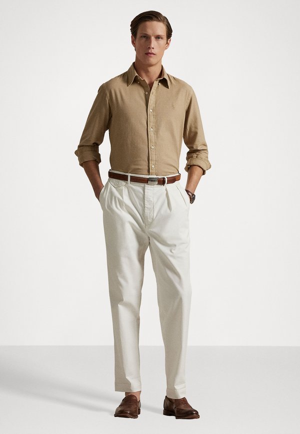 CUSTOM FIT GARMENT DYED DOBBY SHIRT - Shirt - surrey tan2