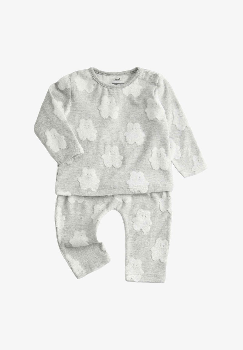 Szary, dwuczęściowy strój dla niemowląt wykonany z miękkiego materiału; składa się z długiego rękawa i spodni z białymi wzorami misiów na całej powierzchni.
