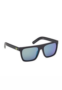 Occhiali da sole neri rettangolari con lenti specchiate, con finitura opaca e un piccolo logo verde accentato sulla stanghetta.