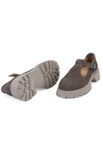 Desa Instappers - brown