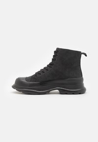 Unselected, black