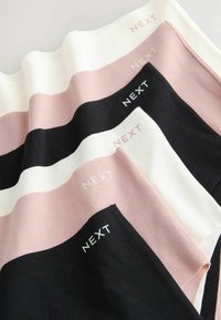 Tissu en coton présentant des rayures horizontales en noir, blanc, rose clair et rose foncé, avec le branding 'NEXT' sur chaque rayure.