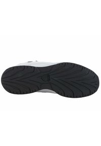 Thumbnail Image 5