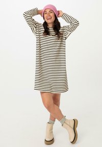 hessnatur STRIPED DRESS - Jerseykleid - schwarz
