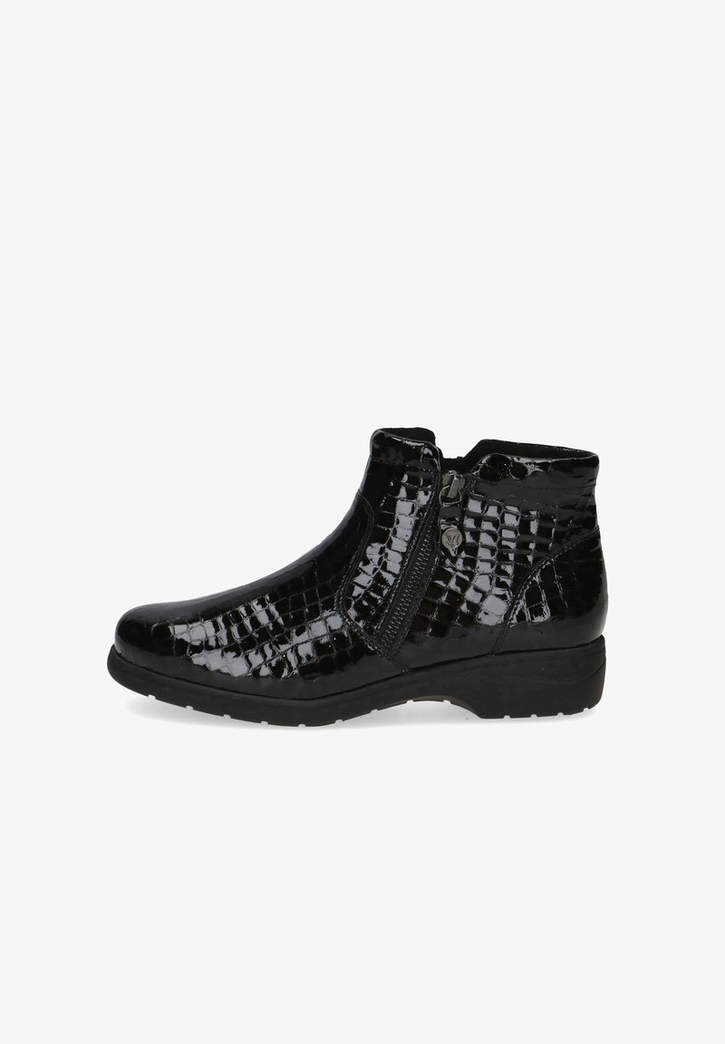 Bottine en cuir verni noir avec motif crocodile texturé, fermeture éclair latérale et petit talon, pour un usage décontracté ou formel.